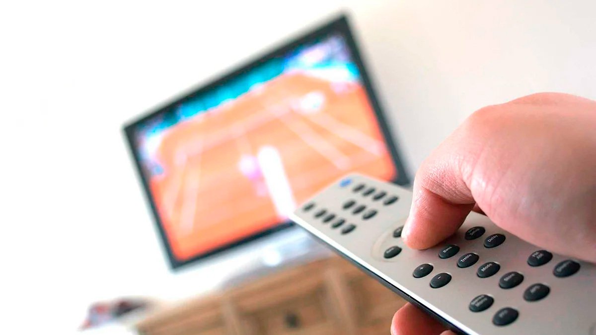 how to watch La1 UHD on your TV retune